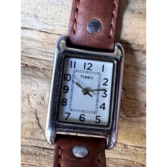Timex rectangular tank style watch white dial brown leather strap WR 30M - Picture 2 of 7